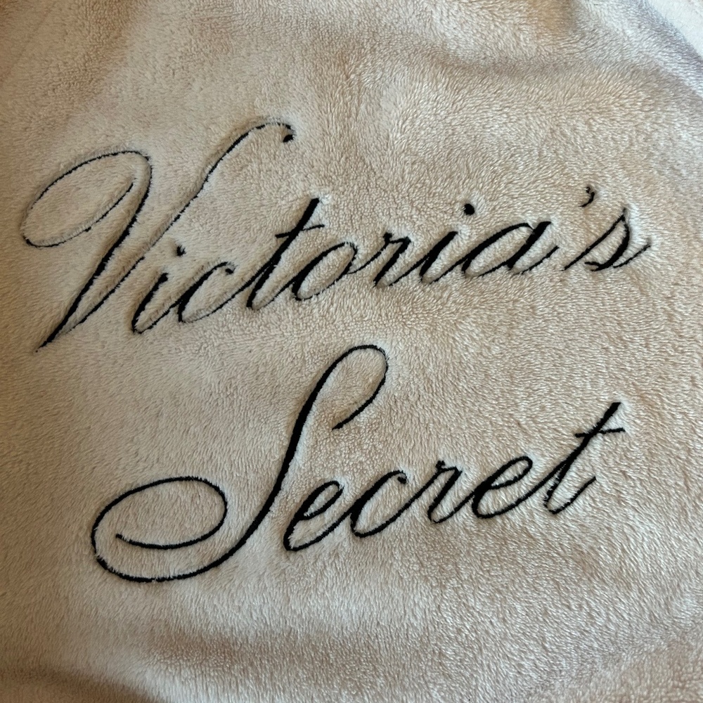 Victoria's Secret Cozy Plush Robe